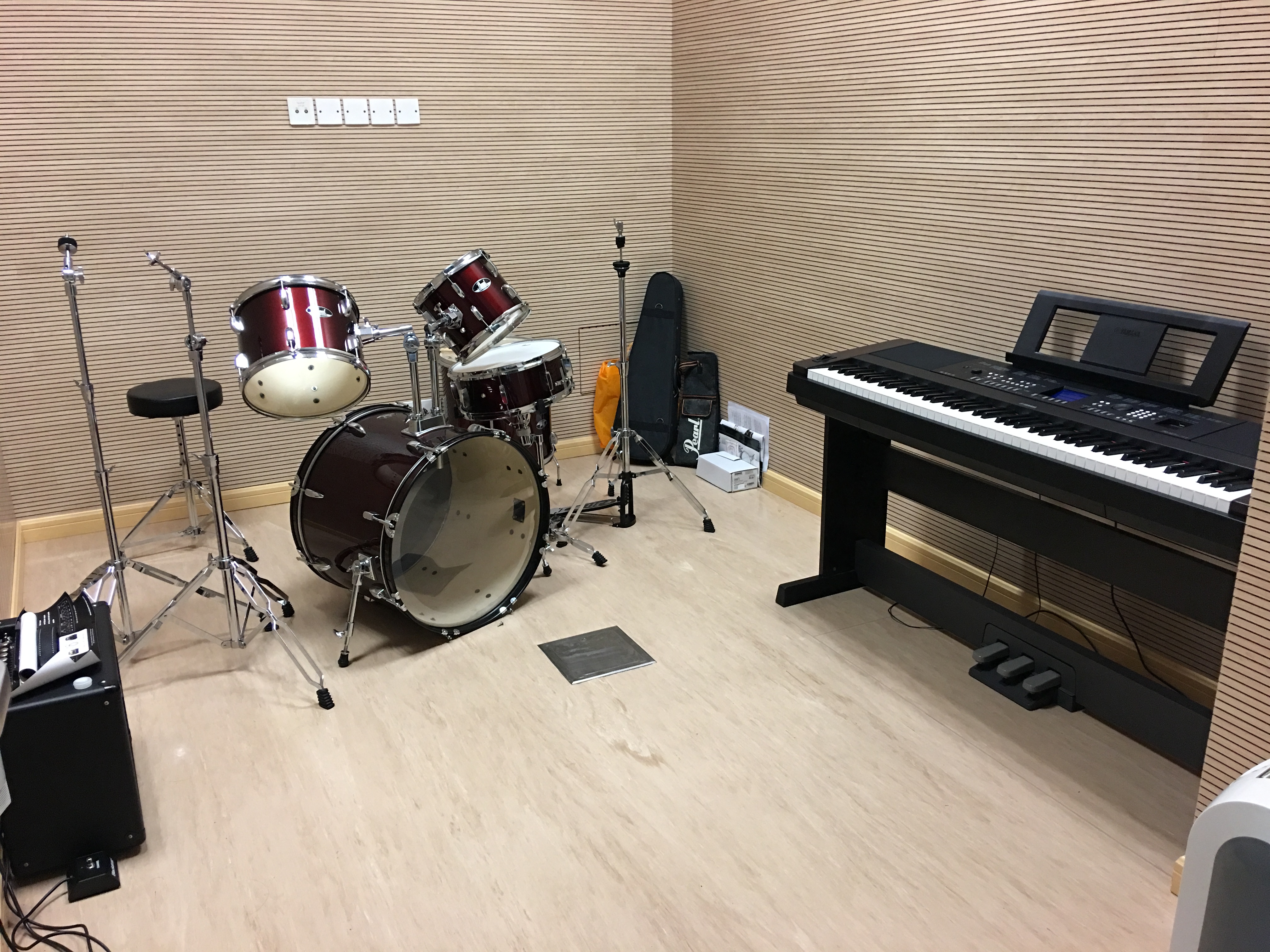 Facility_Band room_01